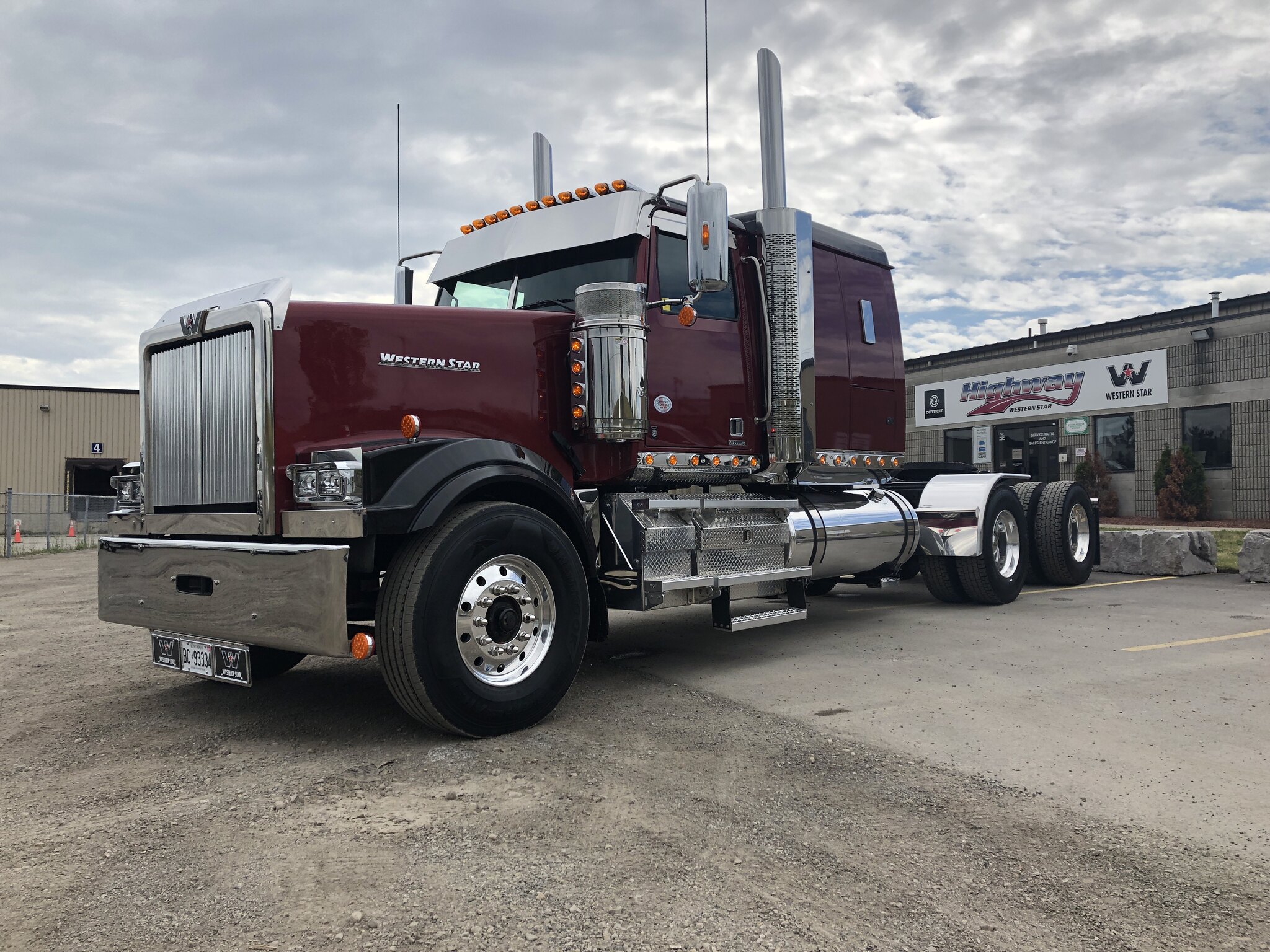 Highway Sterling Western Star - Home Page - offers New and Used ...